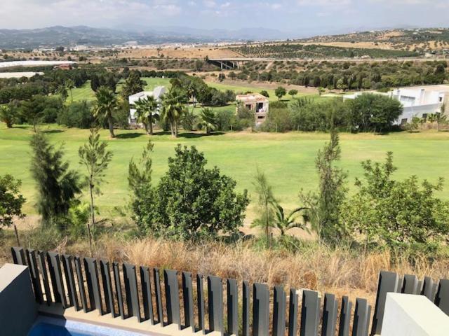 Prachtig Vakantie Huis Aan Baviera Golfbaan Villa Caleta De Velez Ngoại thất bức ảnh